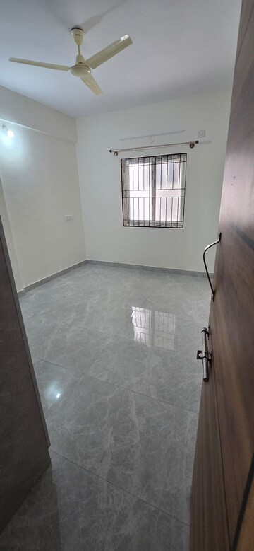 Room in 1 BHK Apartment at Doddanekundi – for Rent