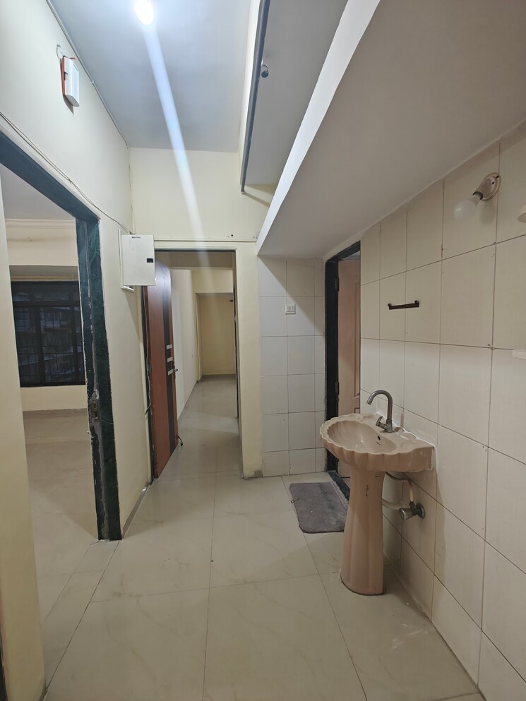 Bathroom, neelkanth-residency 3 Bedroom 1550 Sq.Ft. Apartment In Seawoods Navi Mumbai 9052670