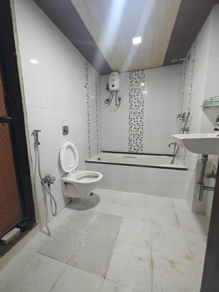 Bathroom, gahlot-majesty-and-avenue-chs 2 Bedroom 1213 Sq.Ft. Apartment In Seawoods Navi Mumbai 9052678