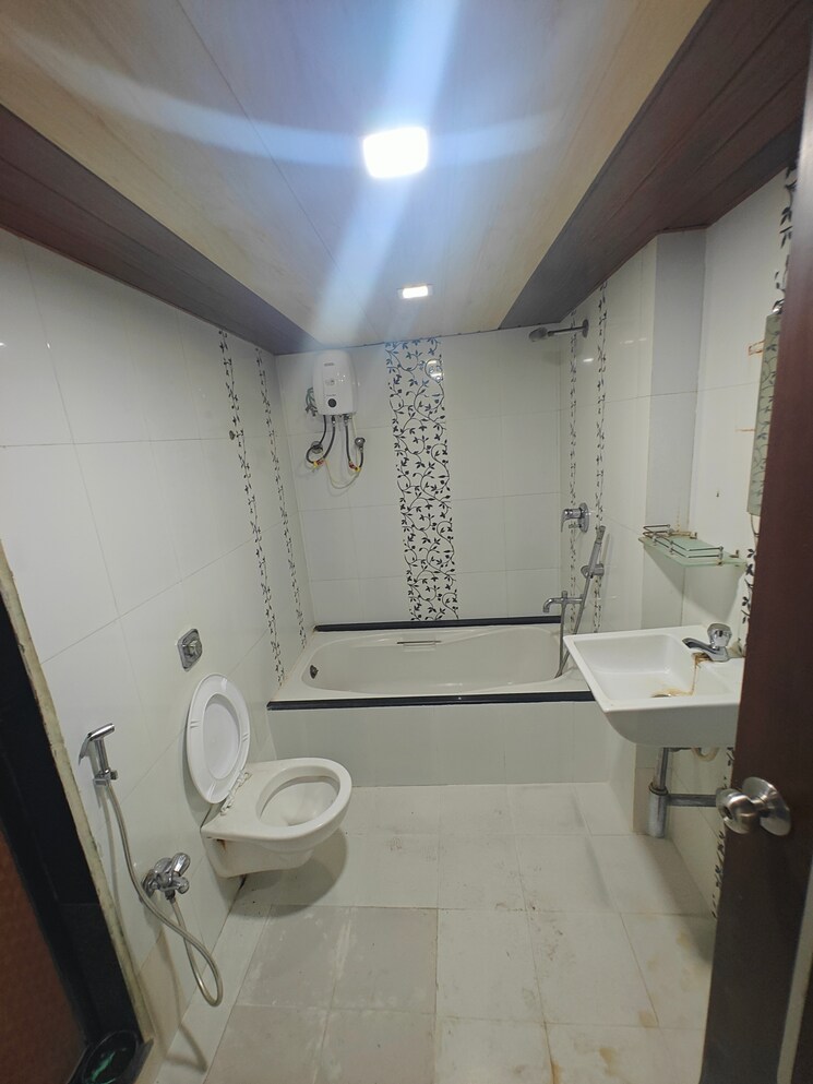 Bathroom, gahlot-majesty-and-avenue-chs 2 Bedroom 1213 Sq.Ft. Apartment In Seawoods Navi Mumbai 9052678