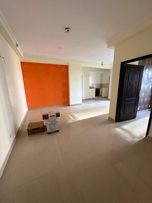 Building Lobby in 5 BHK Villa at Amrapali Dream Valley, Tech Zone 4 Greater Noida – for Sale