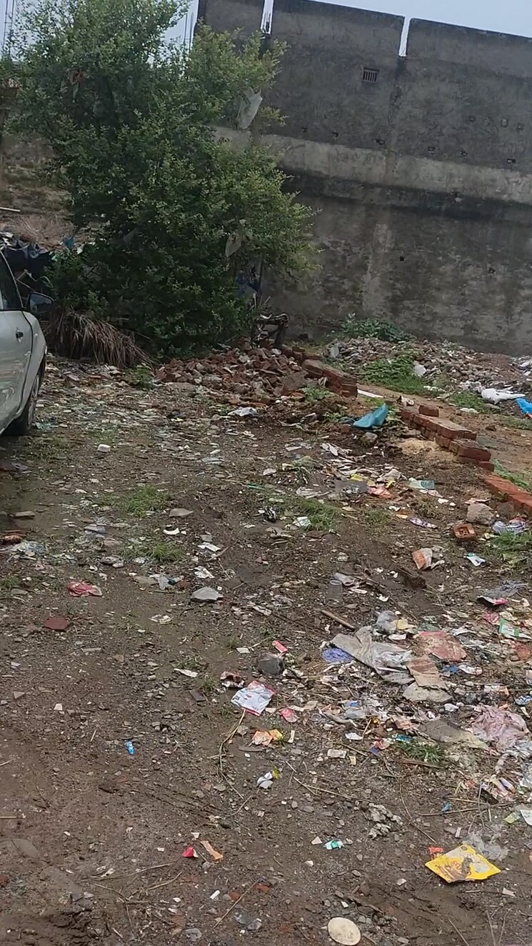 undefined, surajpur  200 Sq.Yd. Plot In Surajpur Greater Noida 9052706