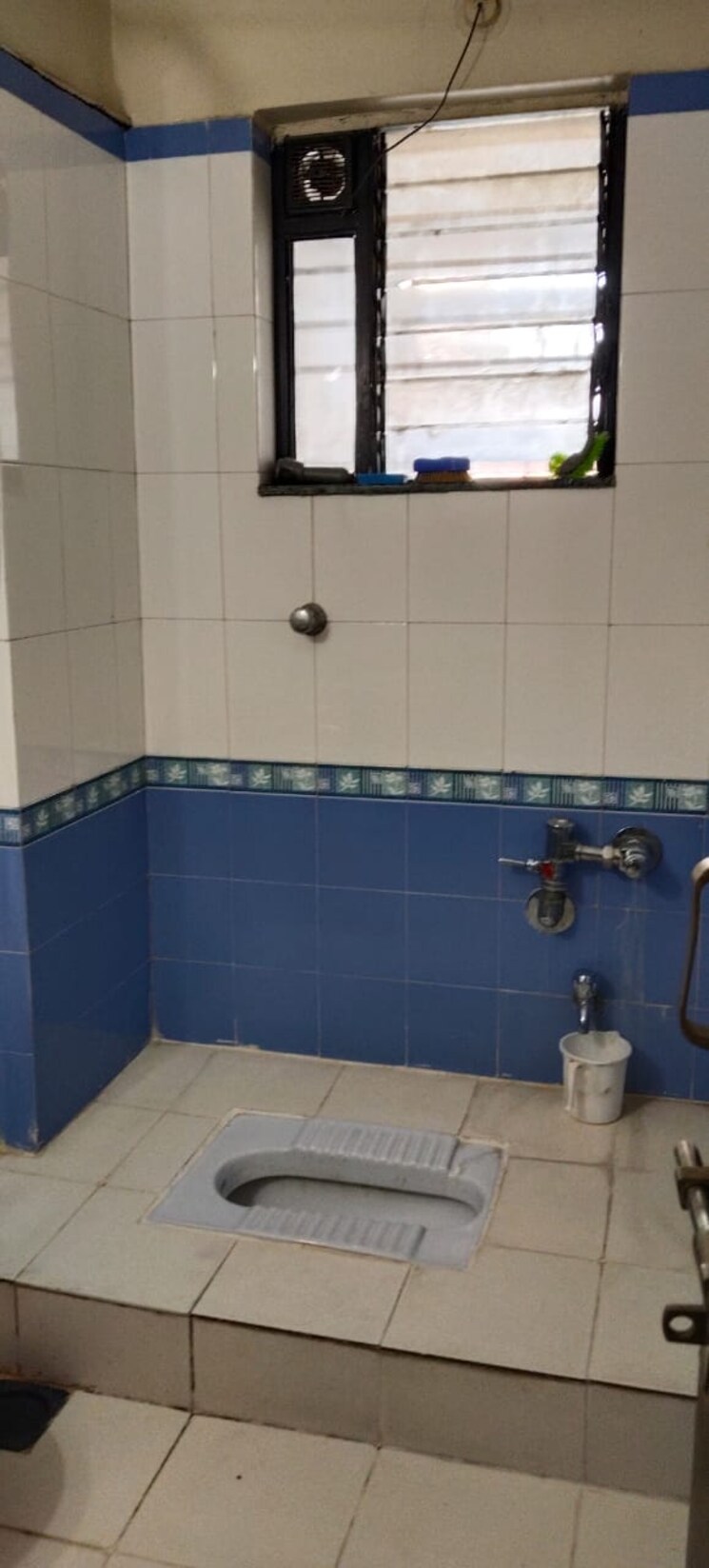 Bathroom, erandwane 2 Bedroom 760 Sq.Ft. Apartment In Erandwane Pune 9052718