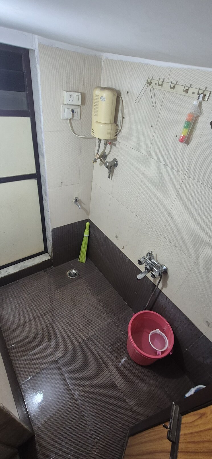 Bathroom, rosa-gardenia 1 Bedroom 640 Sq.Ft. Apartment In Ghodbunder Road Thane 9052732