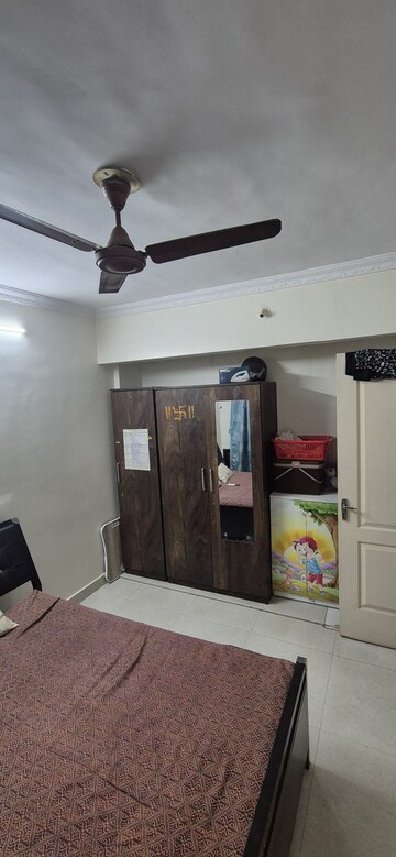 Furnished Amenities in 1 BHK Apartment at Rosa Gardenia, Ghodbunder Road – for Rent