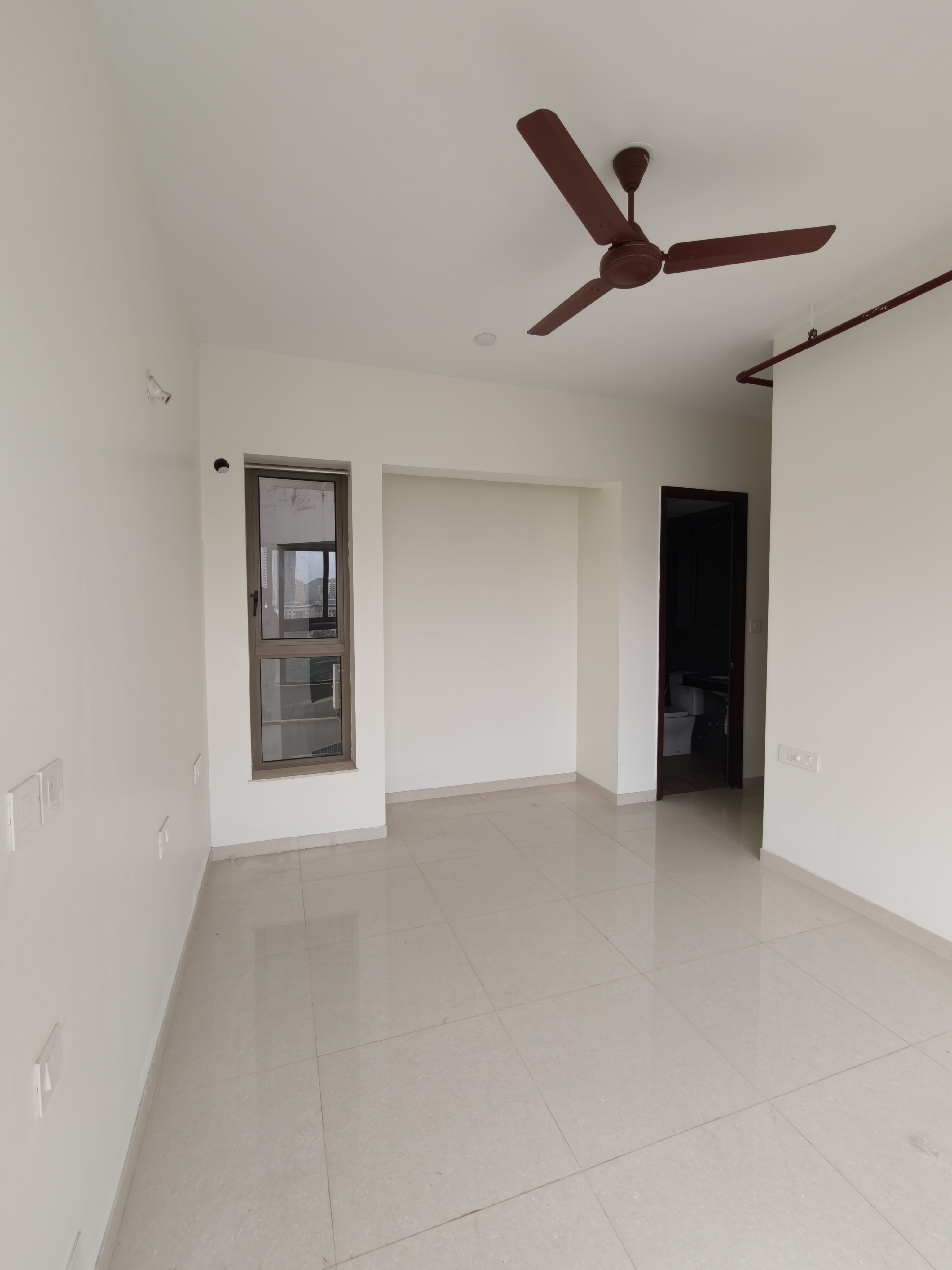 2 BHK + Pooja Room 672 Sq.Ft. Apartment in Kalpataru Paramount E