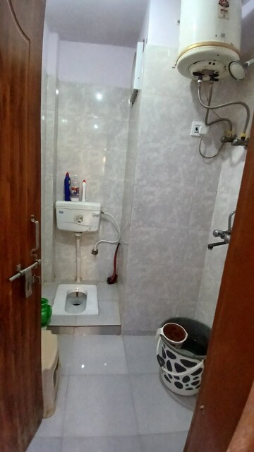 Bathroom in 2 BHK Apartment at Zakir Nagar – for Sale