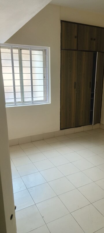 Room in 2 BHK Apartment at Hosakerehalli – for Sale