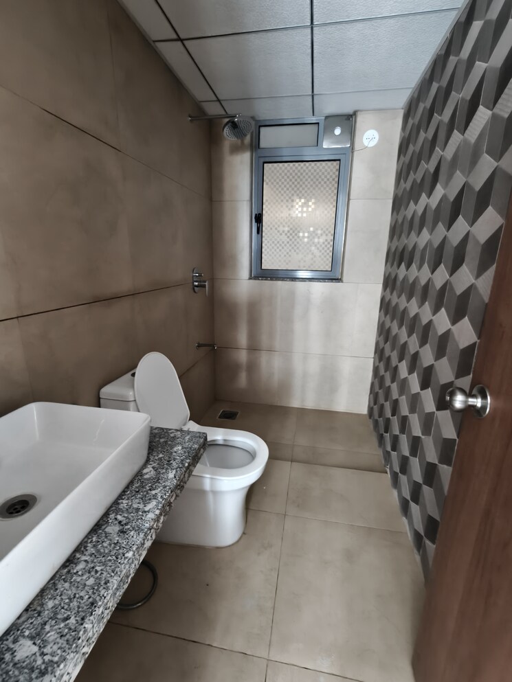 Bathroom, kalpataru-immensa-c 2 Bedroom 808 Sq.Ft. Apartment In Kolshet Road Thane 9052843