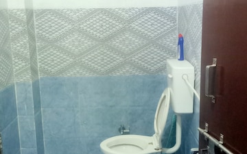 2.5 BHK Independent House For Rent in Ansal Sushant Golf city, Sushant Golf City