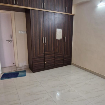 Room in 3 BHK Builder Floor at Kondapur – for Rent