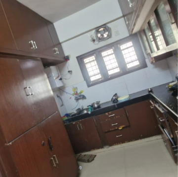 Furnished Amenities in 3 BHK Builder Floor at Kondapur – for Rent