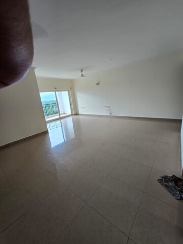 Room in 3.5 BHK Apartment at Yeshwanthpur – for Rent