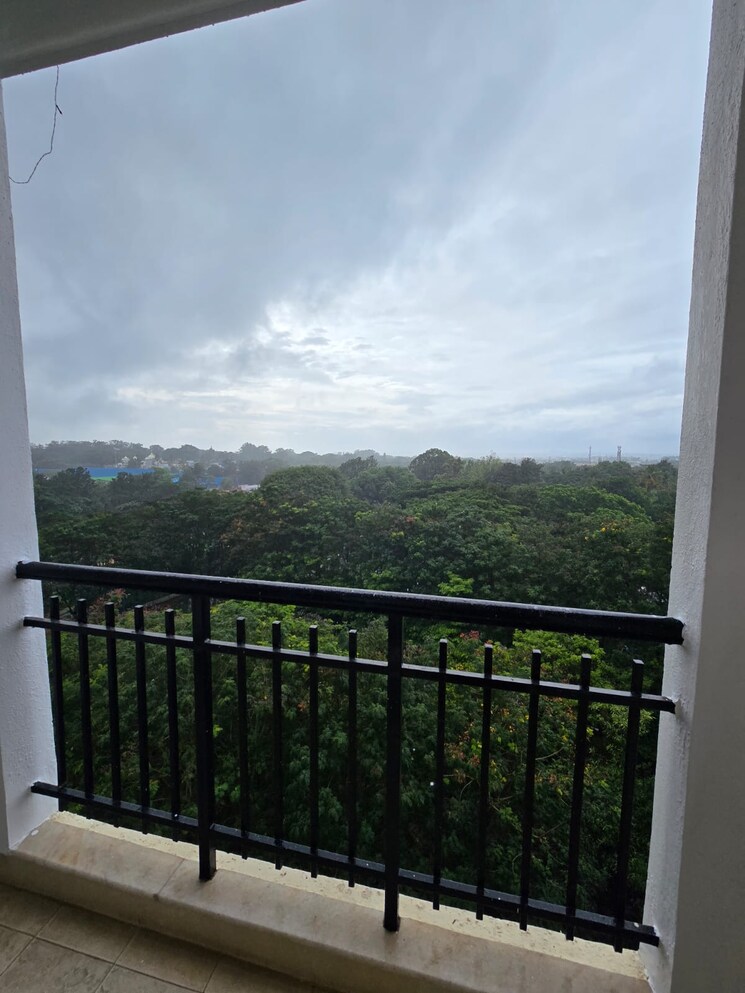 Balcony, yeshwanthpur 3.5 Bedroom 2000 Sq.Ft. Apartment In Yeshwanthpur Bangalore 9052898