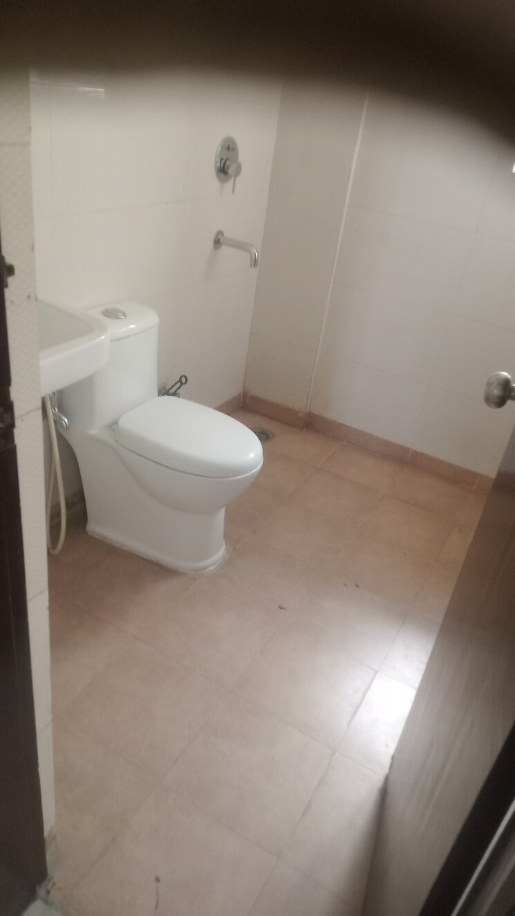 Bathroom, shri-balaji-bcc-heights 2 Bedroom 1000 Sq.Ft. Apartment In Raebareli Road Lucknow 9052901