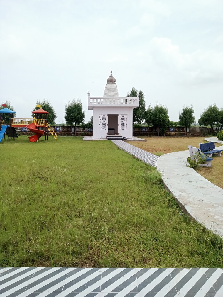 Garden, bundi road  1000 Sq.Ft. Plot In Bundi Road Kota 9052912