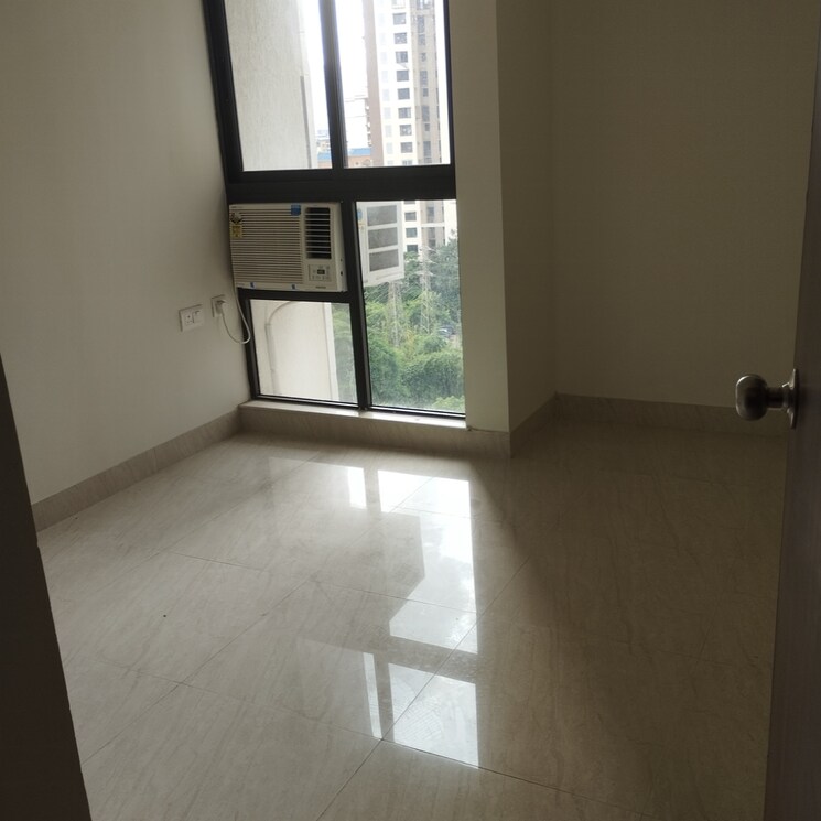 Room, lodha-quality-home-tower-2 1 Bedroom 317 Sq.Ft. Apartment In Saket Complex Thane 9052952