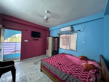Bedroom in 1.5 BHK Villa at Park Circus – for Rent