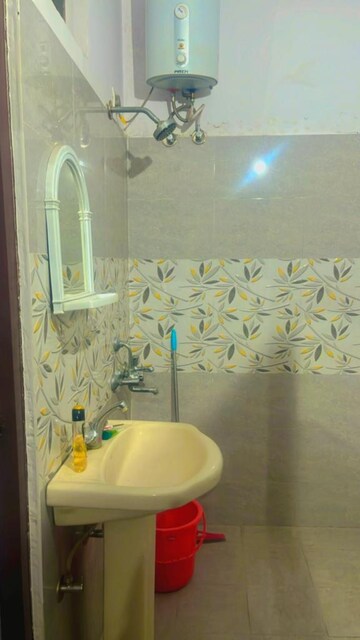 Bathroom in 2 BHK Villa at Gomti Nagar – for Rent