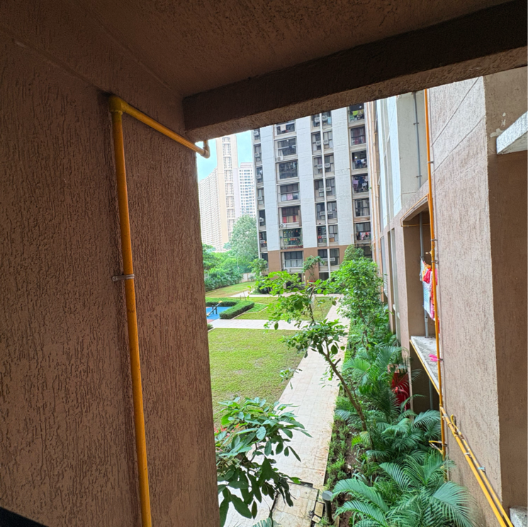 Balcony, lodha-quality-home-tower-2 1 Bedroom 317 Sq.Ft. Apartment In Saket Complex Thane 9052958