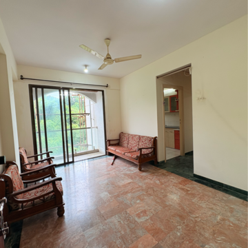 Room in 1 BHK Apartment at Hiranandani Estate Canosa, Patlipada – for Rent