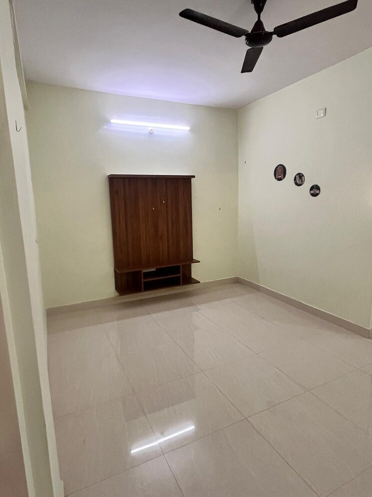 Room, koramangala 1 Bedroom 700 Sq.Ft. Builder Floor In Koramangala Bangalore 9052981