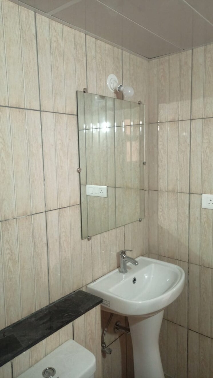 Bathroom, prestige-finsbury-park-hyde 2 Bedroom 999 Sq.Ft. Apartment In Bagaluru Bangalore 9052977