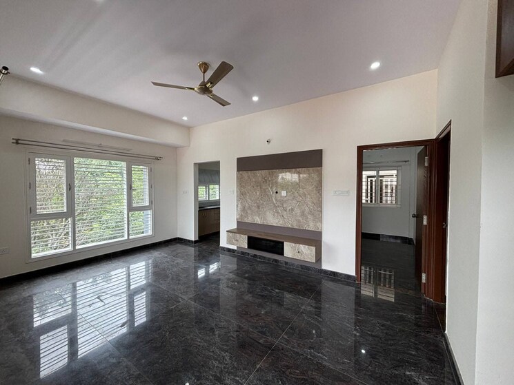  Parking, indiranagar 2 Bedroom 1300 Sq.Ft. Builder Floor In Indiranagar Bangalore 9053028