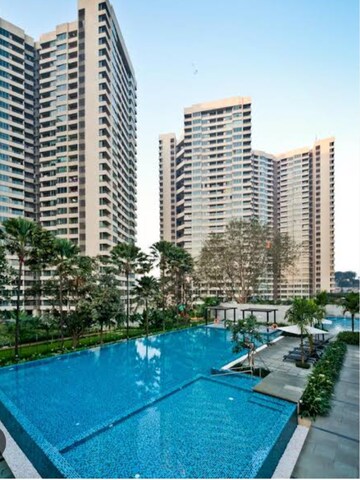 2.5 BHK Apartment For Sale in Oberoi Realty Splendor, Andheri East