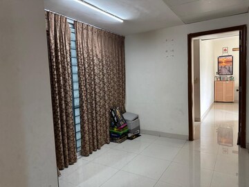 Building Lobby in 3 BHK Apartment at Amanora Aspire Towerss, Hadapsar – for Rent