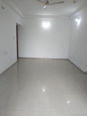 Room in 3 BHK Apartment at Kolte Patil Life Republic, Hinjewadi – for Rent