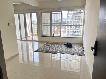 Room in 3 BHK Apartment at Kolte Patil Life Republic, Hinjewadi – for Rent