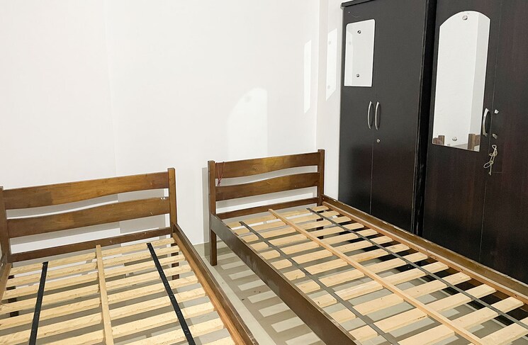 Room, owale Pg For Boys & Girls In Owale 9053159