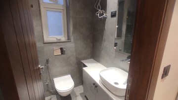 Bathroom in 3 BHK Apartment at Veera Safdarjung Enclave, Safdarjung Enclave – for Sale