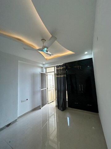 Furnished Amenities in 2 BHK Apartment at JKG Palm Resort, Raj Nagar Extension – for Rent