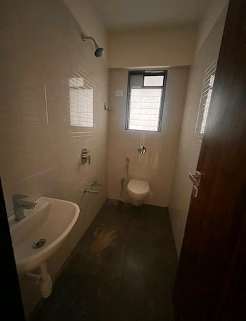 Bathroom in 2 BHK Apartment at Sharda Dattavihar, Naupada – for Rent
