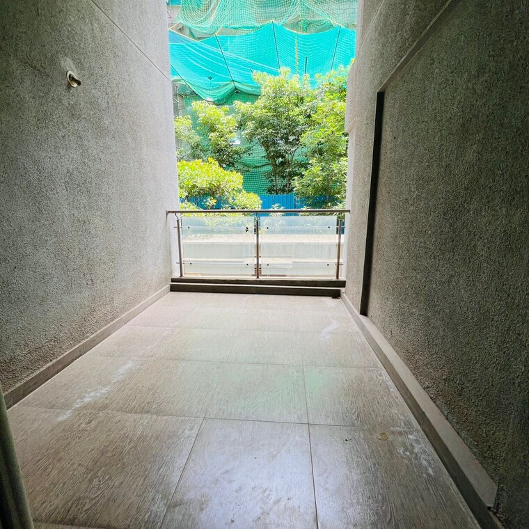 Balcony, paranjape-schemes-yuthika 2 Bedroom 815 Sq.Ft. Apartment In Veerabhadra Nagar Pune 9053305