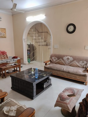 Bedroom in 6+ BHK Independent House at Sector 19 – for Sale