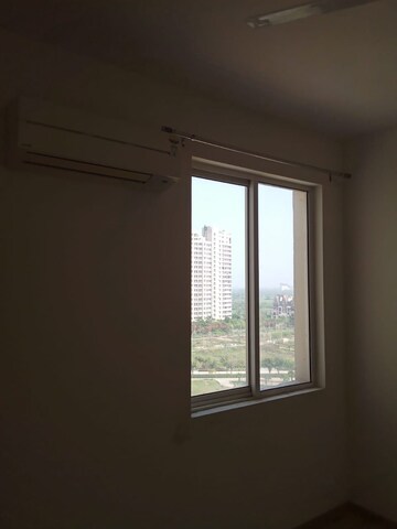 Room in 2.5 BHK Apartment at Experion The Heart Song, Sector 108 – for Rent