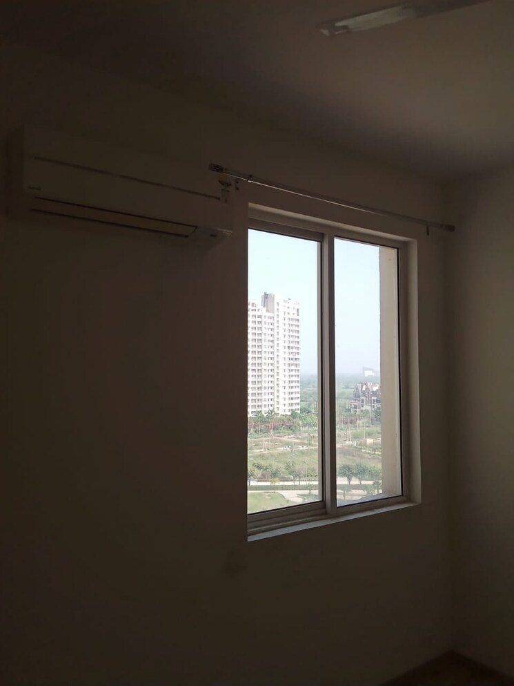 Room, experion-the-heart-song 2.5 Bedroom 1283 Sq.Ft. Apartment In Sector 108 Gurgaon 9053312