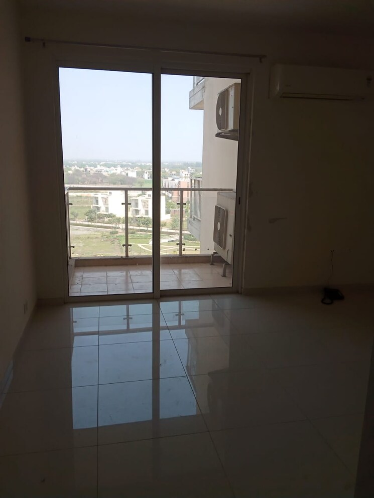 Room, experion-the-heart-song 2.5 Bedroom 1283 Sq.Ft. Apartment In Sector 108 Gurgaon 9053312
