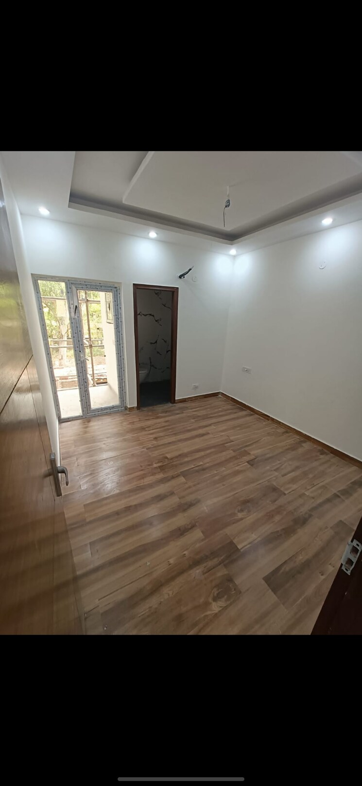 Room, skynet-towers 3 Bedroom 110 Sq.Yd. Builder Floor In Patiala Road Zirakpur 9053335