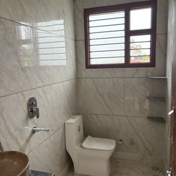 Bathroom in 2 BHK Builder Floor at Sector 7 – for Rent