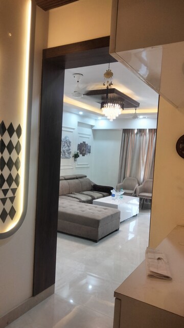 Team Area in 3 BHK Apartment at M3M Woodshire, Sector 107 – for Rent