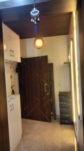Furnished Amenities in 3 BHK Apartment at M3M Woodshire, Sector 107 – for Rent