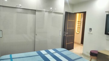 Room in 3 BHK Apartment at M3M Woodshire, Sector 107 – for Rent
