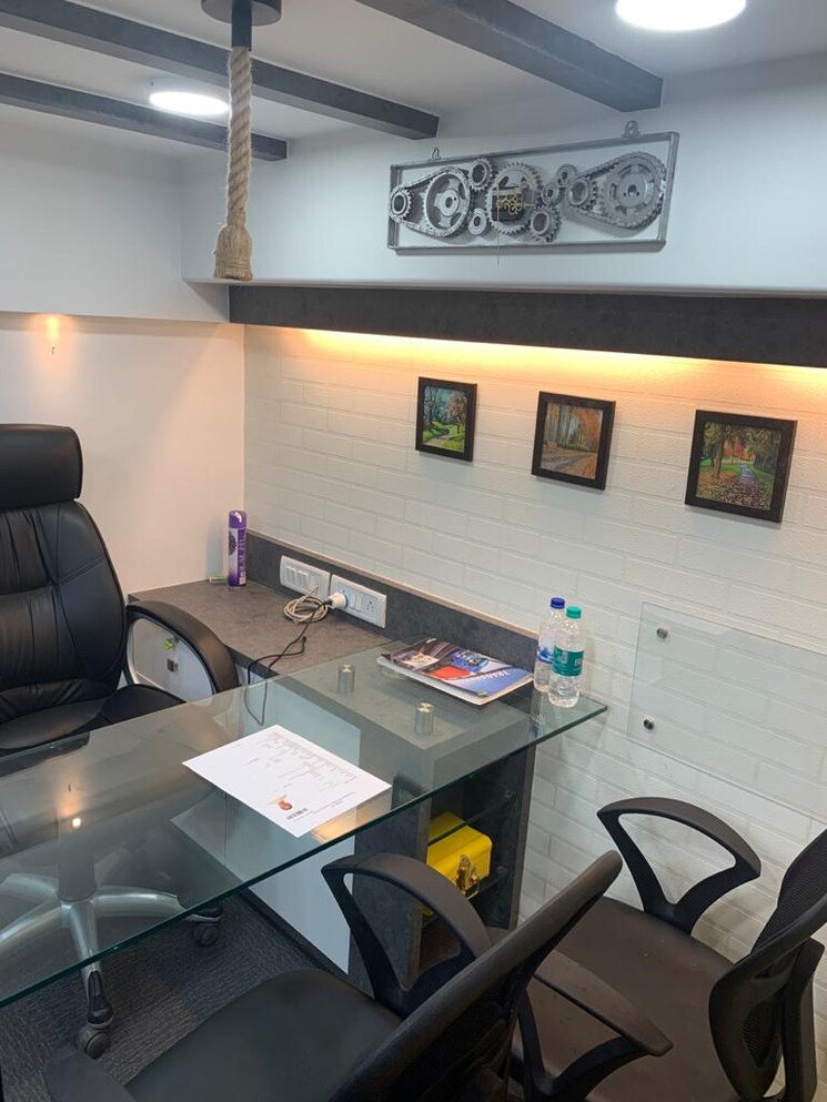 Team Area, om-heera-panna-mall Commercial Office Space 400 Sq.Ft. In Andheri West Mumbai 9053369