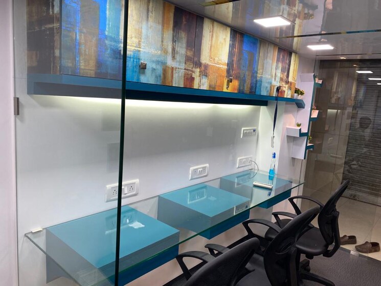 Team Area, om-heera-panna-mall Commercial Office Space 400 Sq.Ft. In Andheri West Mumbai 9053369