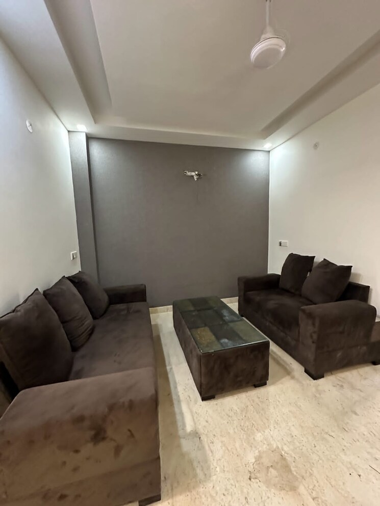 Living Room, subhash nagar 2 Bedroom 110 Sq.Yd. Builder Floor In Subhash Nagar Delhi 9053380