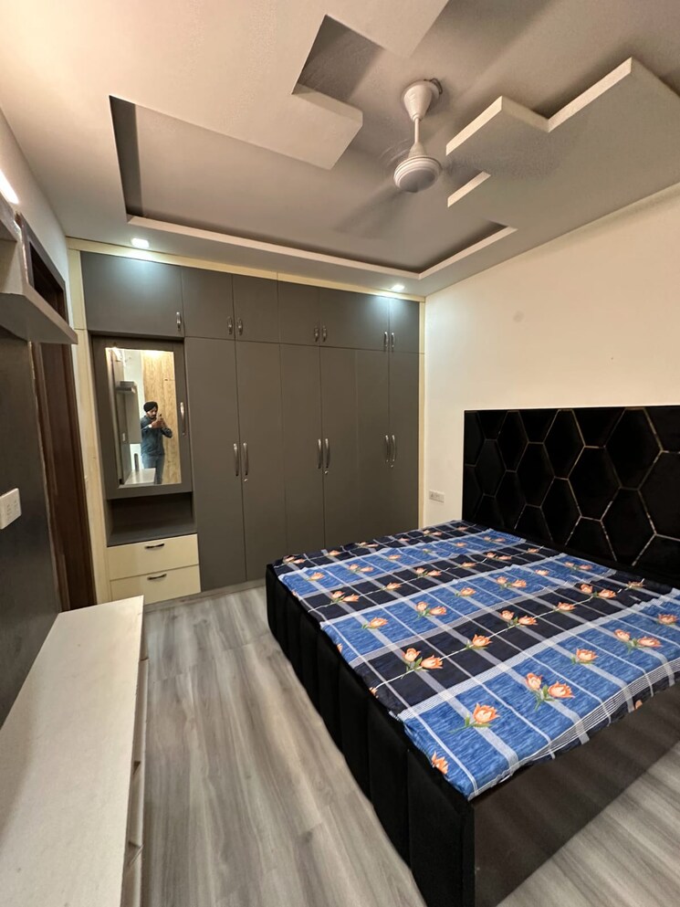 Bedroom, subhash nagar 2 Bedroom 110 Sq.Yd. Builder Floor In Subhash Nagar Delhi 9053380